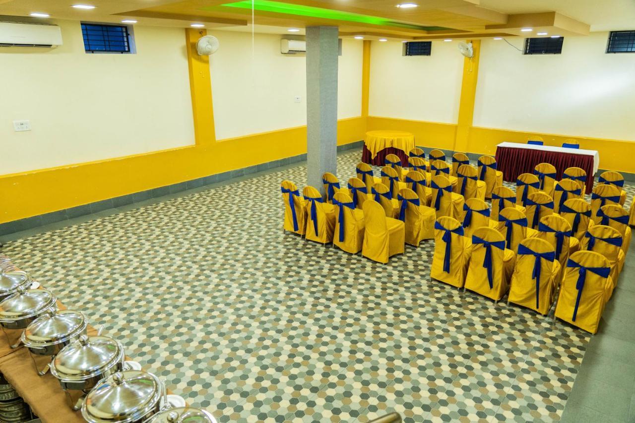 Hotel Bnson Blue Cuttack Exterior photo